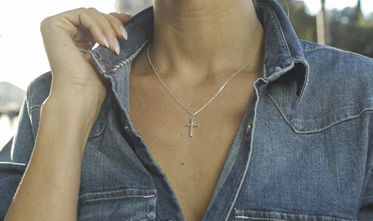 Small Cross Pendant Necklace woman